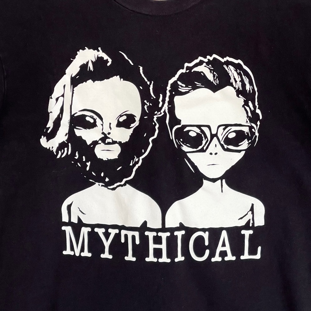 Invaders From Good Mythical Morning GITD Alien Graphic Black T Shirt Adult XS - Picture 5 of 9